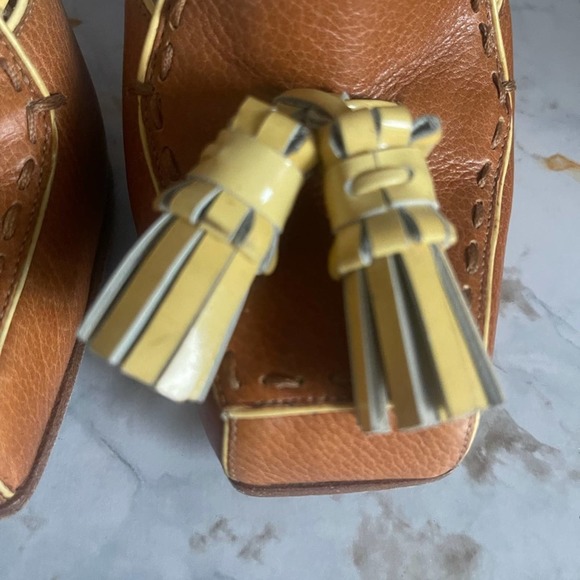 YSL Tan Heels - Picture 3 of 16